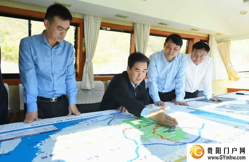 李炳军在黔南州调研(图3) 李炳军在黔南州调研(图3)