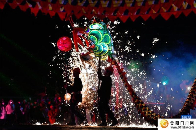 百龙竞技,苗族“舞龙嘘花”闹元宵(图12) 百龙竞技,苗族“舞龙嘘花”闹元宵(图12)