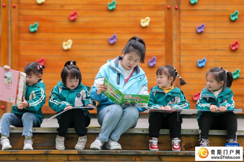 春日品书香(图2) 春日品书香(图2)