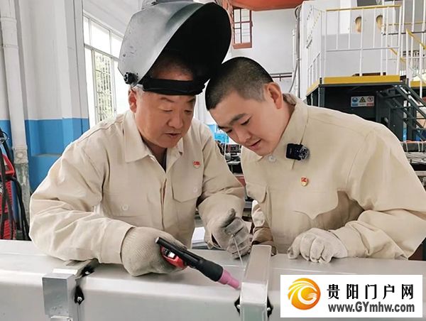 让技能人才层出不穷 贵州积极打造技能人才“孵化器”(图1)