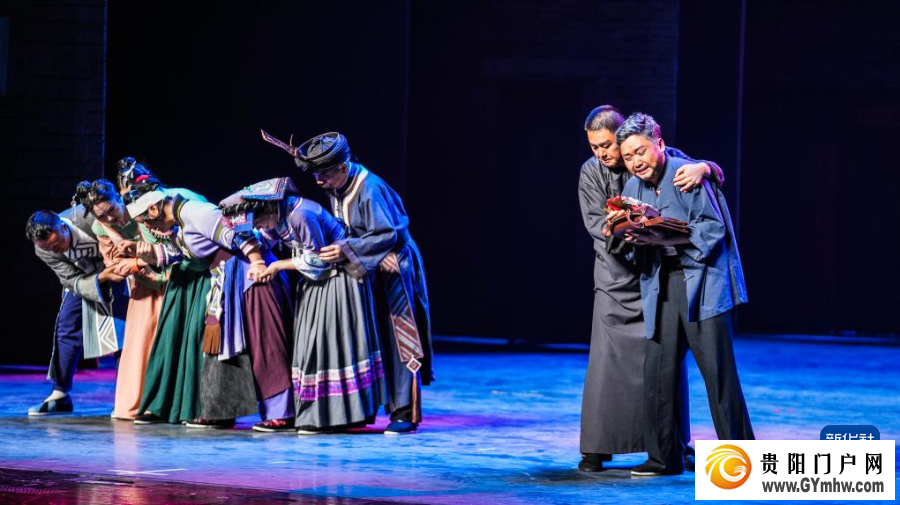 民族歌舞剧《山河同心》在贵阳上演(图2) 民族歌舞剧《山河同心》在贵阳上演(图2)