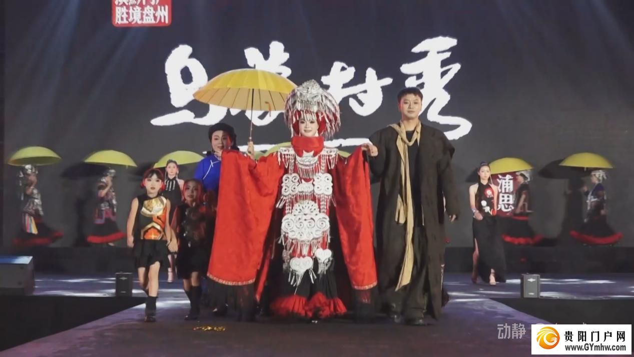 一地一烟火 同节不同韵 各地群众共庆火把节(图2)